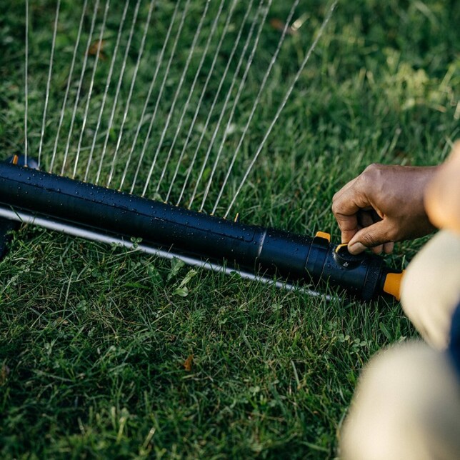 FISKARS Zavlažovač X-series™ oscilujúci S-M | 1070832