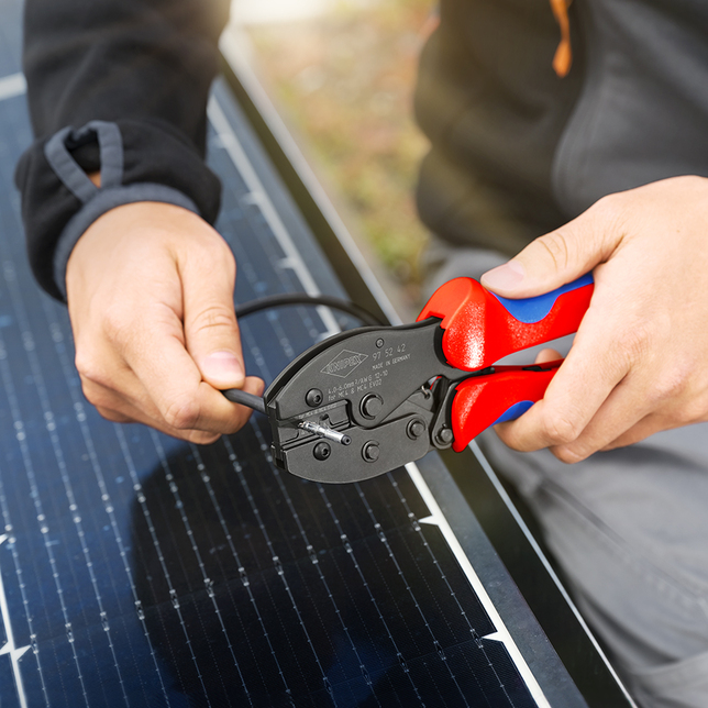 KNIPEX 97 52 42 PreciForce® s multi-komponentnými úchopmi leštené 220 mm