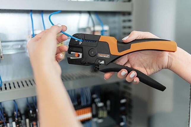 Heinz Hesse Kliešte odizolovacie 0,5-2,5mm2 STRIPAX plus 2,5 Weidmuller