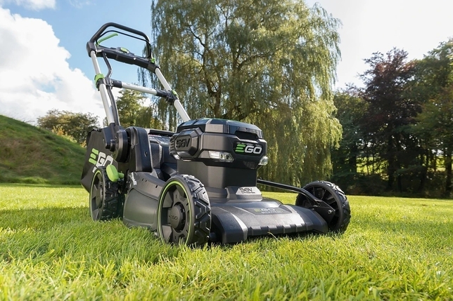 Ego Power Akumulátorová sekačka LM2021E-SP 50 cm s pojezdem s 5.0 Ah baterií