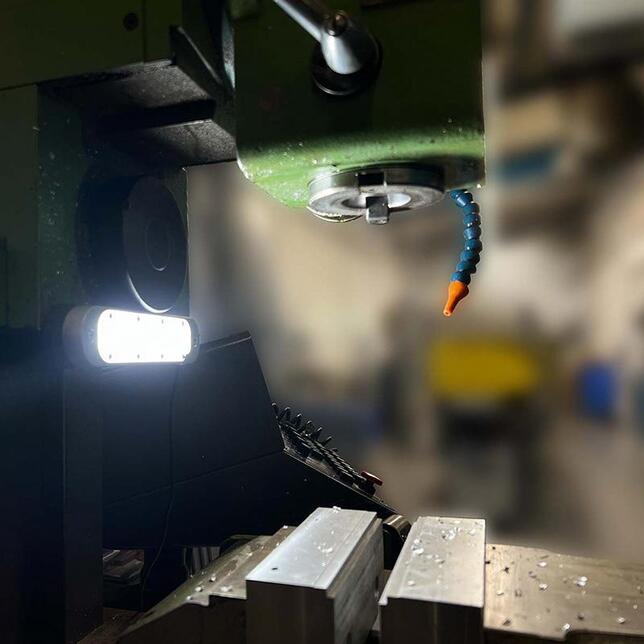 Svietidlo LED strojné 560mm 2400lm Bauer &amp; Böcker