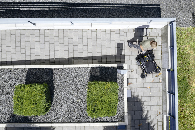 KÄRCHER KM 70/20 C 2SB Go!Further - Kézi vezetésű seprőgép - 15171230