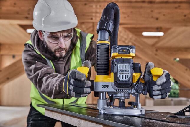 DeWALT Fréza horná 12mm 18V Tstak bez AKU  DCW620NT