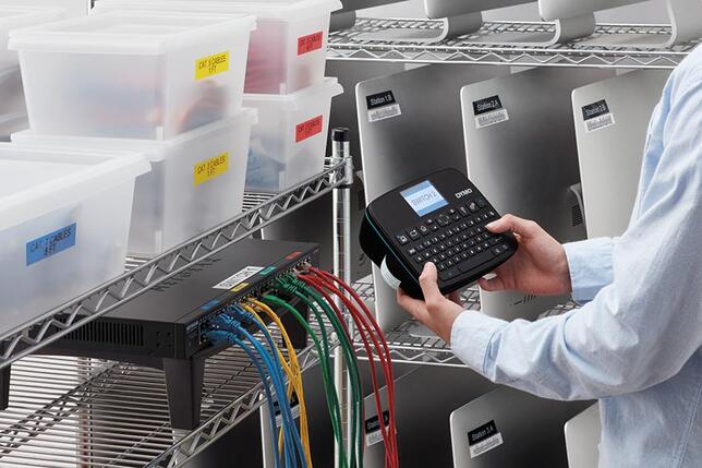 DYMO LabelManager Executi640CB m.3 D1 písacie pásky vr. Softcase je dodávaný s prenášaním