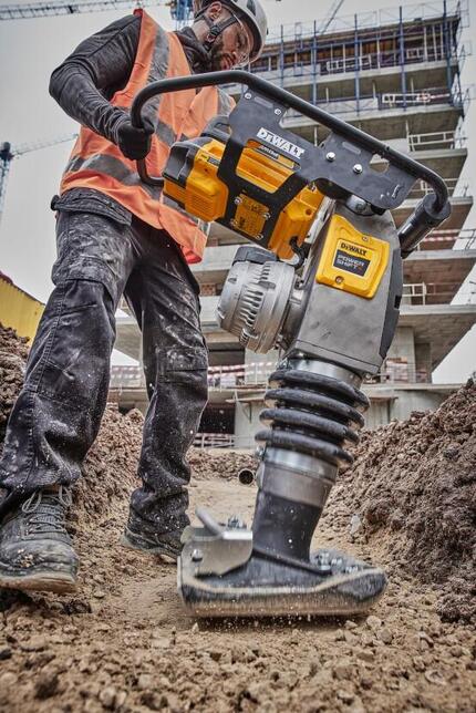 DeWALT Pech vibrační POWERSHIFT bez aku DCPS660N