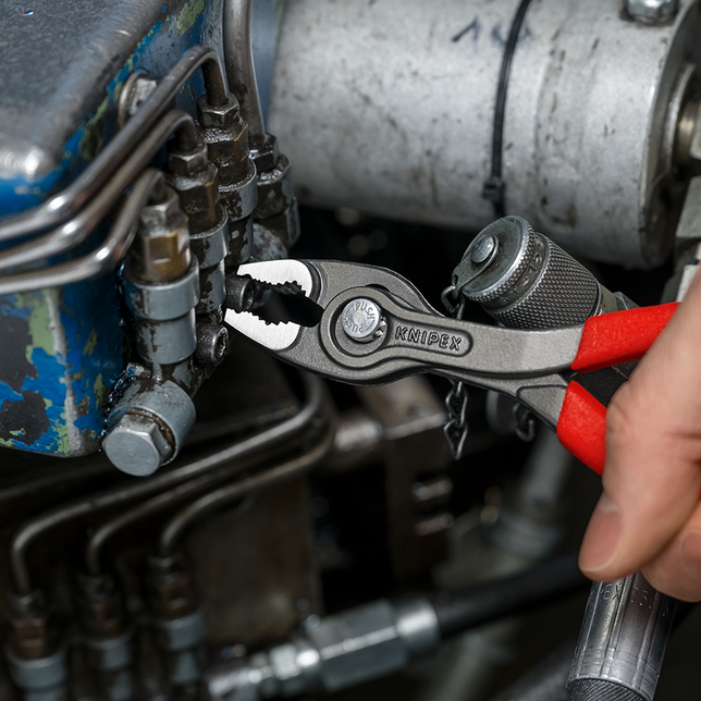 KNIPEX 82 01 150 SB TwinGrip® s protišmykovým plastovým povrchom šedá atramentizovaná 150 mm